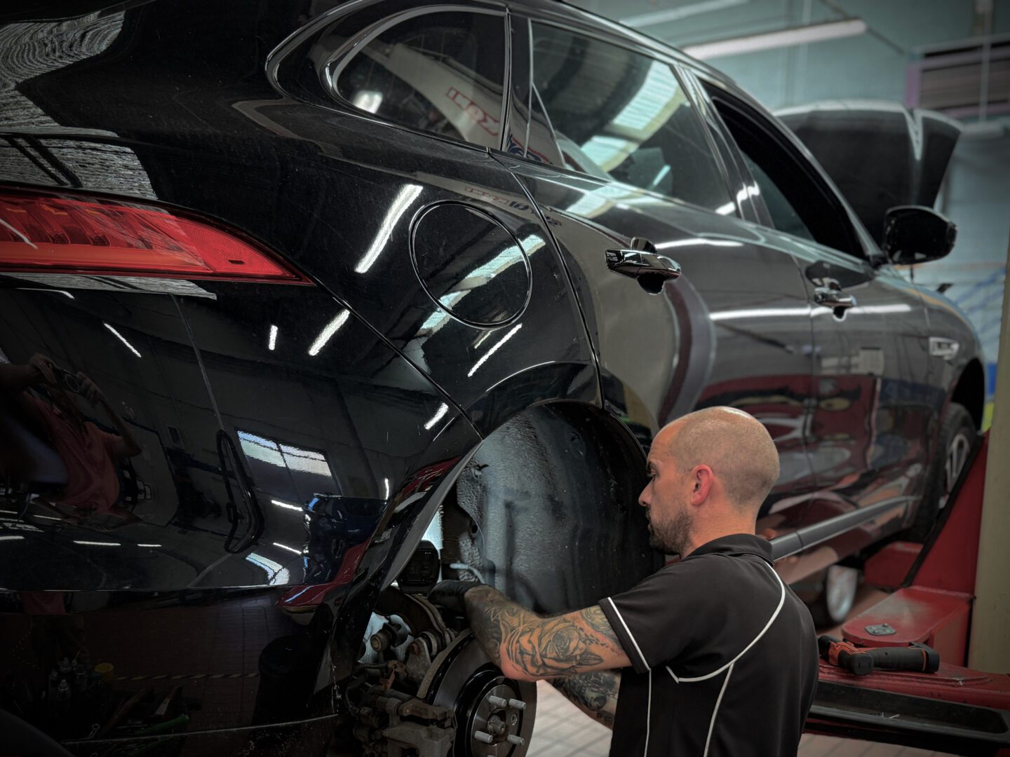 Jaguar_MOT_Large-1-1440x1080-1.jpeg